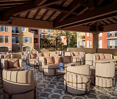 Sky Bar_Hotel Byblos_Saint Tropez ©Stephan Julliard